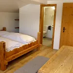 Hostel Berglodge Ristis *